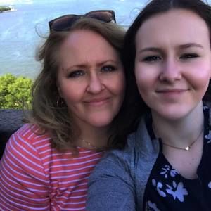 Meet your Posher, Cydney